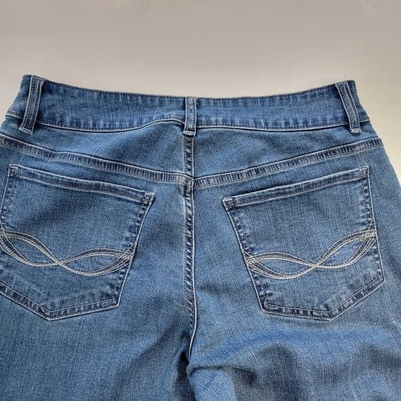 Lee Riders Midrise Medium Wash Boot Jeans Size 12P - Picture 6 of 12